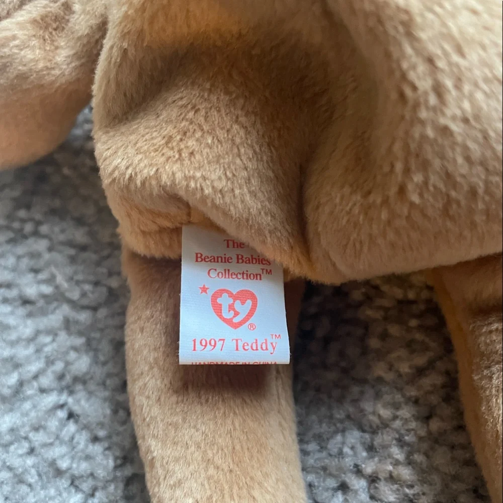 Ty Beanie Baby Christmas “Teddy” - Picture 6 of 7